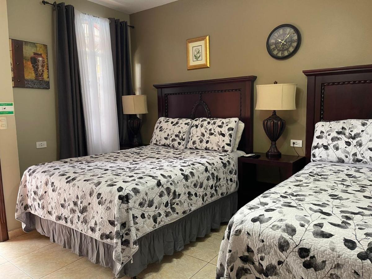 Refugio De La Montana B&B サン・ペドロ・スーラ エクステリア 写真