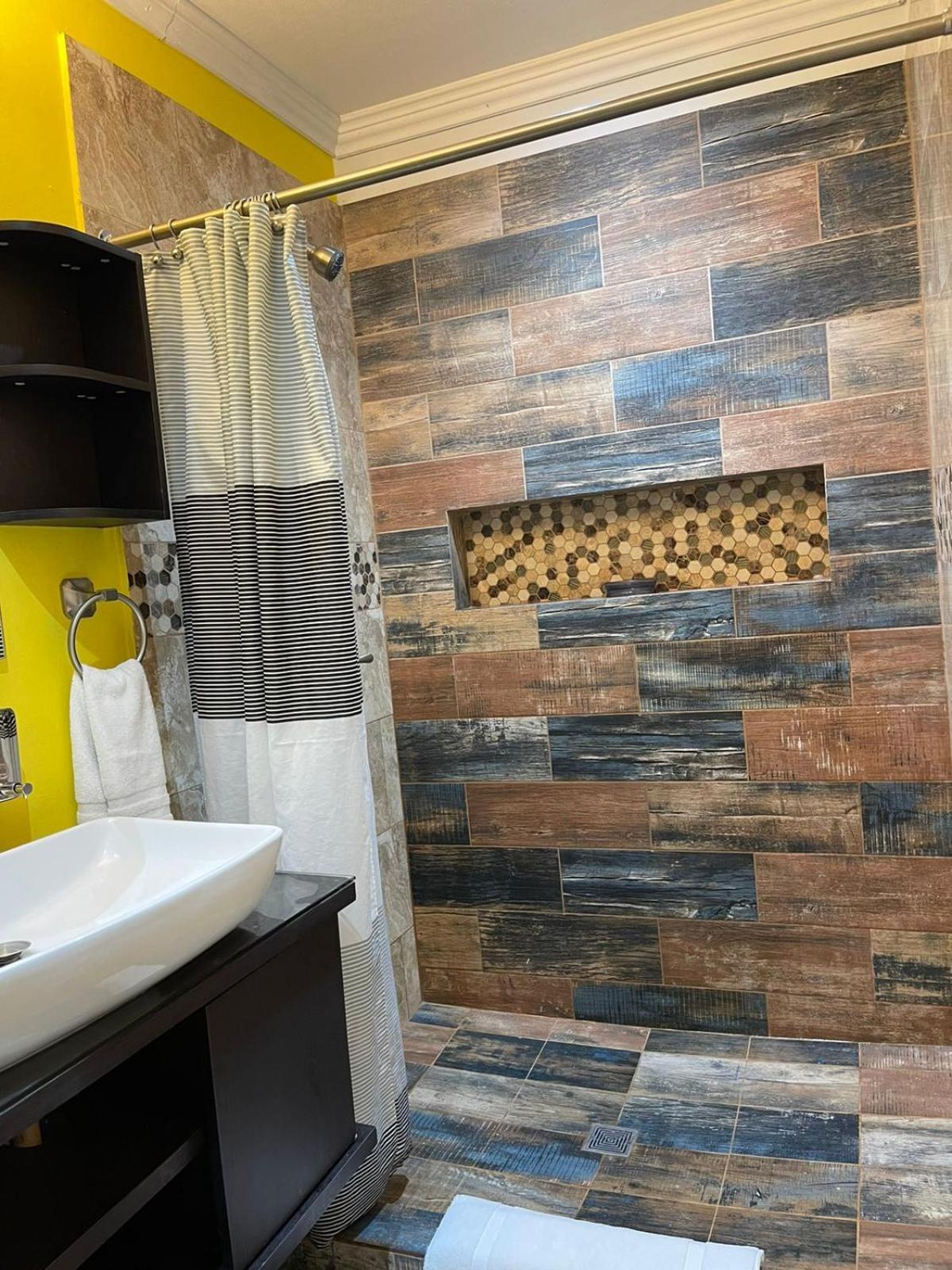 Refugio De La Montana B&B サン・ペドロ・スーラ 部屋 写真